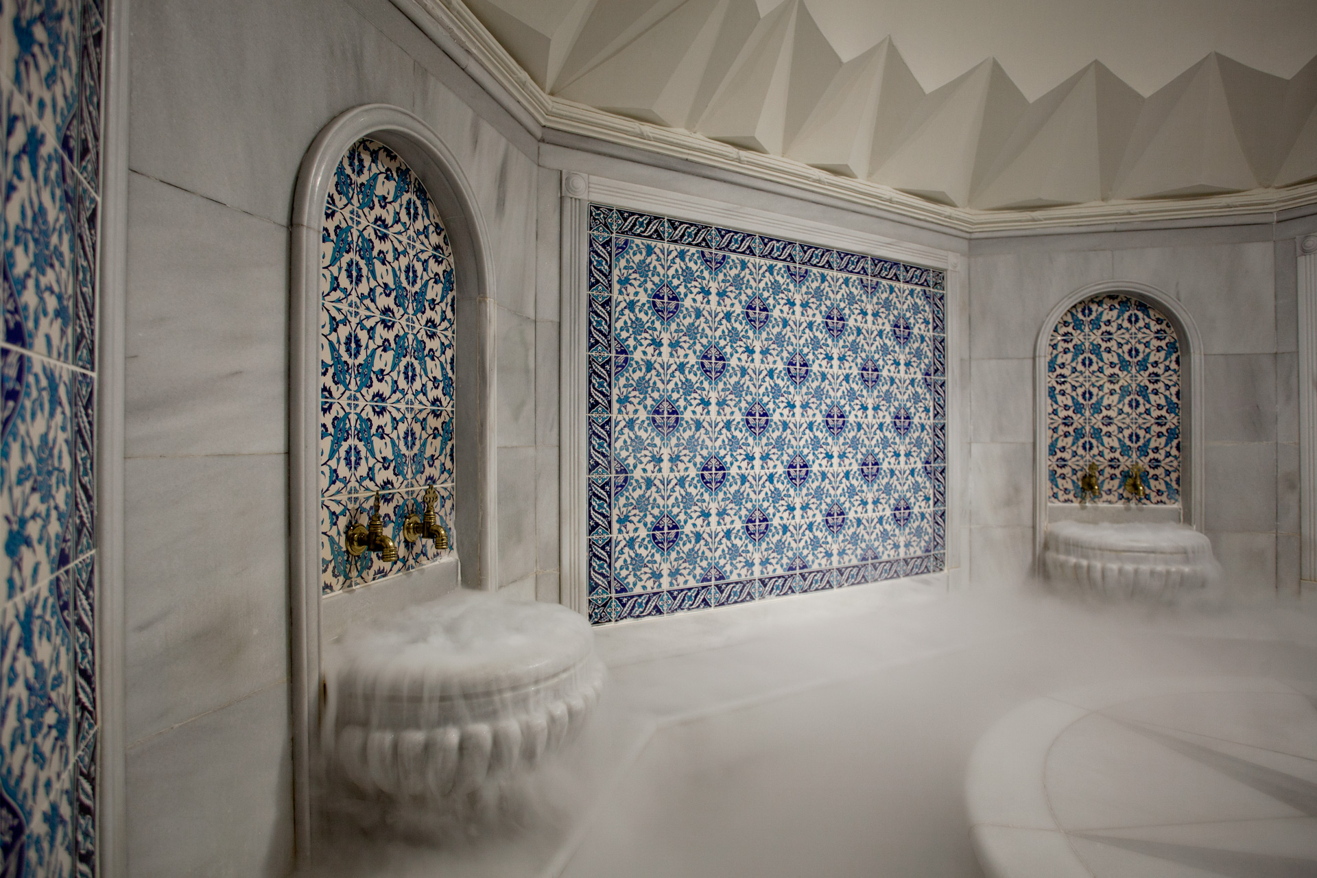 HAMAM